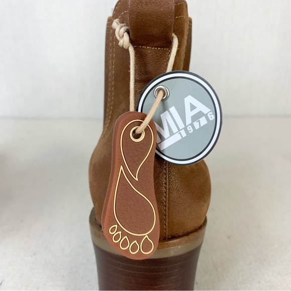 MIA~NWT~Women’s “Smyth” Faux Leather Slip-On Cognac Ankle Boots~Sz 9.5‎ - Picture 11 of 12